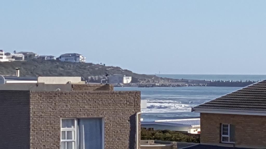 Breakaway Apartment With Balcony Yzerfontein Exterior photo